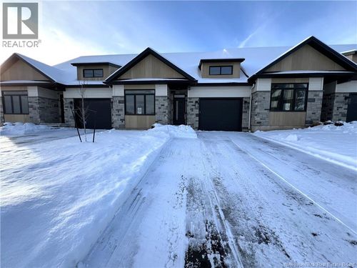 43 Rue Murray, Dieppe, NB, E1K0C8 | Card Image