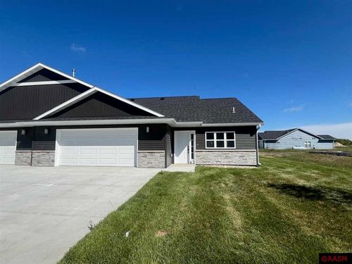 106 Connie Ln E, Eagle Lake, MN, 56024-7518 | Card Image