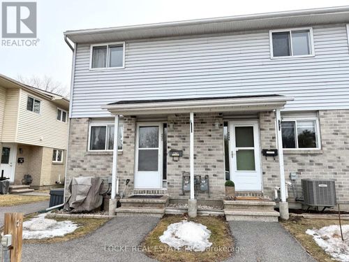 16-4036 Eady Crt, Gloucester, ON, K1J8X6 | Card Image