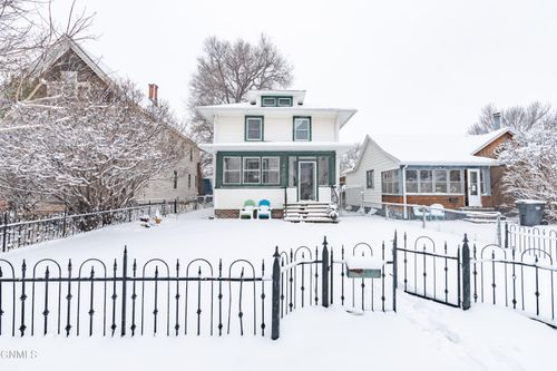 405 1st Ave Nw, Mandan, ND, 58554-3041 | Card Image