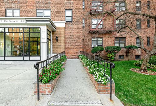 apt-508-100 67th Rd, Forest Hills, NY, 11375-2722 | Card Image