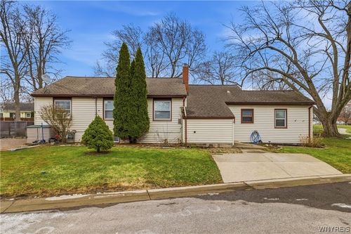 3 Primrose Dr, Cheektowaga, NY, 14225-2507 | Card Image