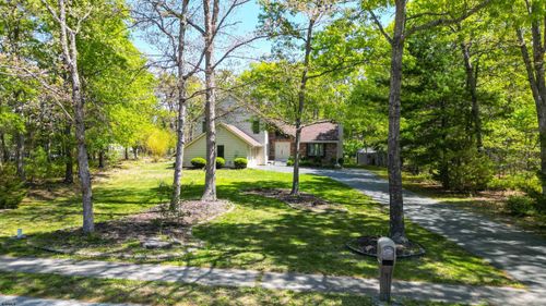 201 Shady Knoll Ln, Galloway, NJ, 08205-9545 | Card Image