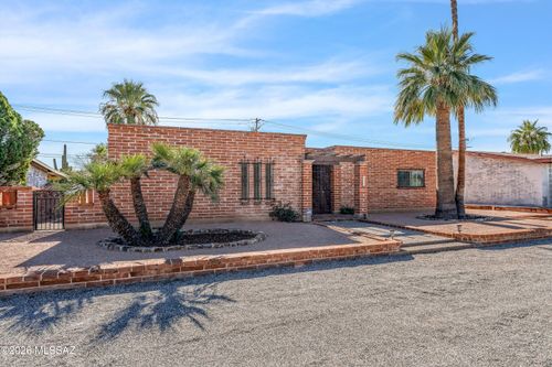 5312 E Hawthorne St, Tucson, AZ, 85711-1321 | Card Image