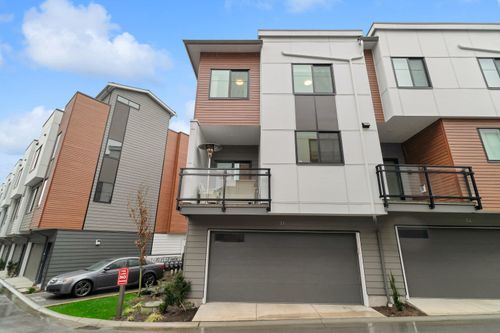 51-1639 162 St, Surrey, BC, V4A4Y1 | Card Image