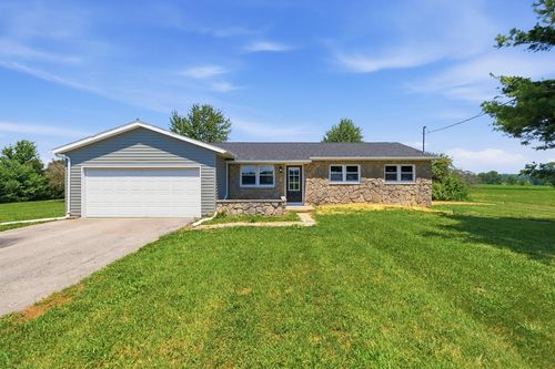 3202 Shelby Ganges Rd, Shelby, OH, 44875-9138 | Card Image