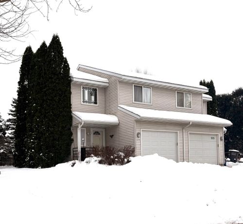 529 Kings Lynn Rd, Stoughton, WI, 53589-4832 | Card Image