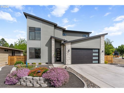 157 Southshore Ave, The Dalles, OR, 97058-3828 | Card Image