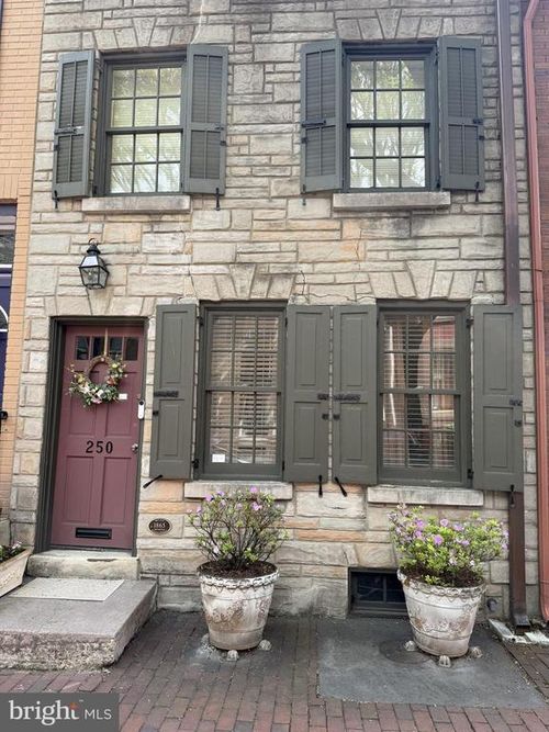250 Jackson St, Trenton, NJ, 08611-1708 | Card Image