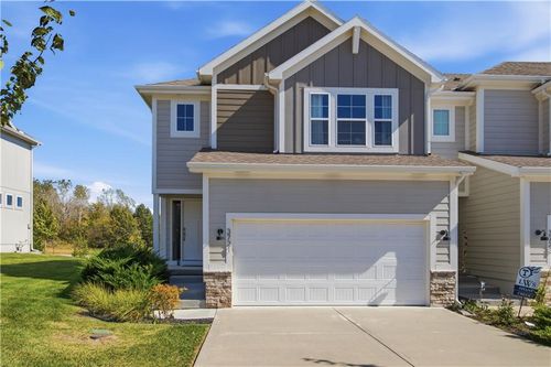 3721 Nw Wales Rd, Kansas City, MO, 64151 | Card Image