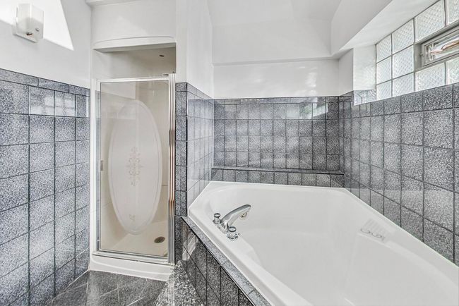 4238 N New England Ave, House other with 5 bedrooms, 3 bathrooms and 2 parking in Harwood Heights IL | Image 22