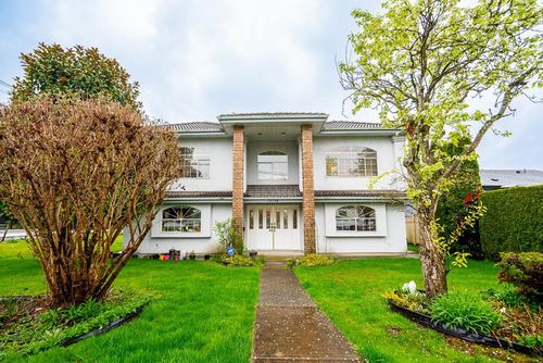 13798 92 Ave, Surrey, BC, V3V1J2 | Card Image