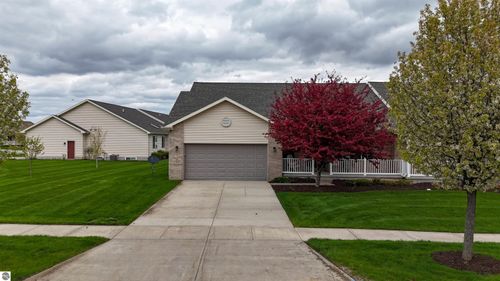 1631 Heritage Way, Mt Pleasant, MI, 48858-5412 | Card Image
