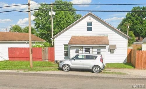 526 Columbia Rd, Dupo, IL, 62239-1302 | Card Image