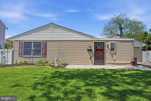 35 Ember Ln, LEVITTOWN, PA, 19054-2728 | Card Image