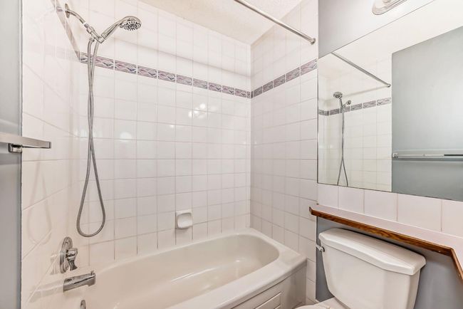 16246 Shawbrooke Rd Sw, House detached with 4 bedrooms, 3 bathrooms and 4 parking in Calgary AB | Image 21