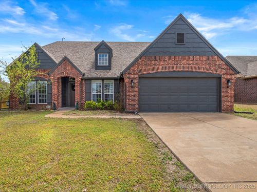 3017 Lincoln Rd, Bartlesville, OK, 74006-6436 | Card Image