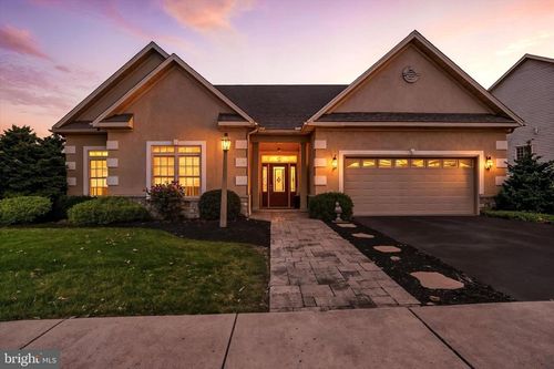 10 Azalea Dr, Windsor, PA, 17366-8517 | Card Image