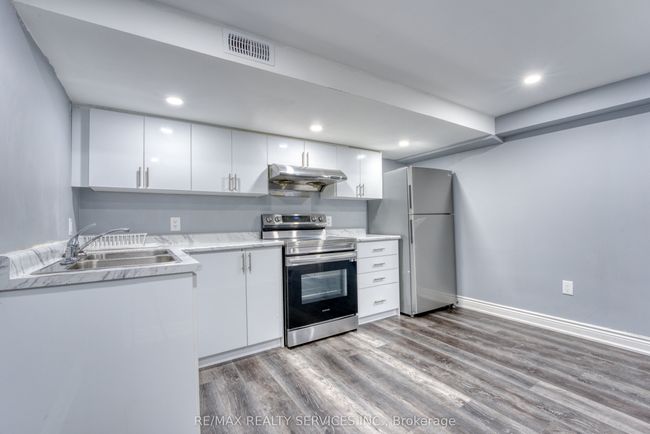 232 Patrice Dr, House other with 7 bedrooms, 6 bathrooms and 6 parking in Windsor ON | Image 22