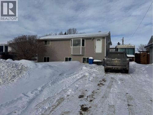 9516 95 Ave, Fort St John, BC, V1J1H8 | Card Image