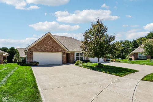4935 W Harrisburg Ct, New Palestine, IN, 46163-8549 | Card Image