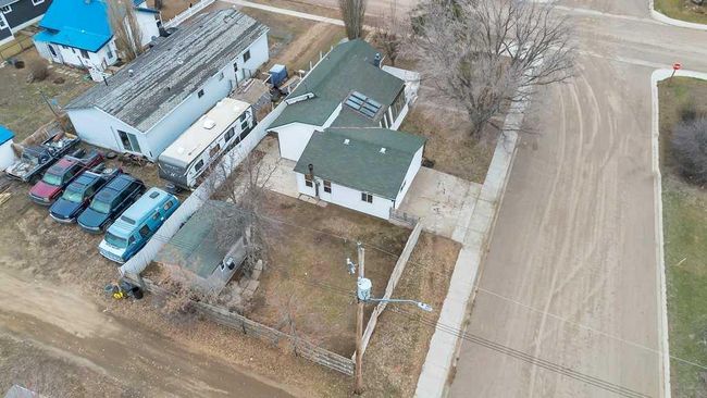 96 2 Avenue W, House other with 3 bedrooms, 2 bathrooms and 2 parking in Tilley AB | Image 38