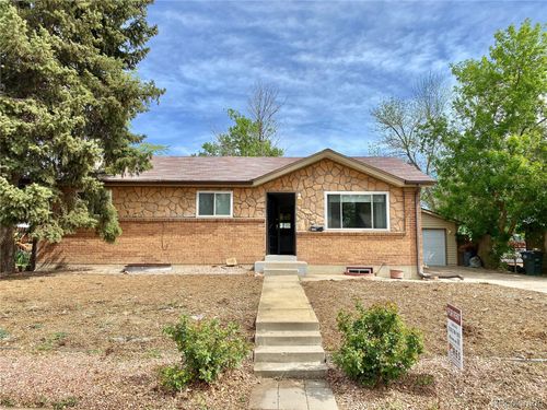 2049 E 116th Ave, Northglenn, CO, 80233-2250 | Card Image