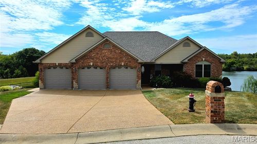 271 Millstone Ct, Washington, MO, 63090-7109 | Card Image