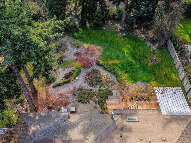 3935 Tudor Ave, House other with 4 bedrooms, 3 bathrooms and 1 parking in Saanich BC | Image 28