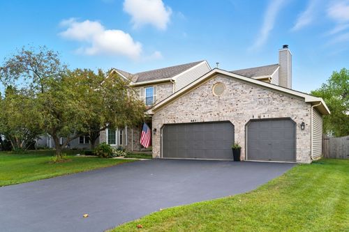 832 Brandt Dr, Lake In The Hills, IL, 60156-1559 | Card Image