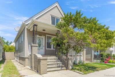 3375 Holbrook Street, Home with 3 bedrooms, 2 bathrooms and null parking in Hamtramck MI | Image 1