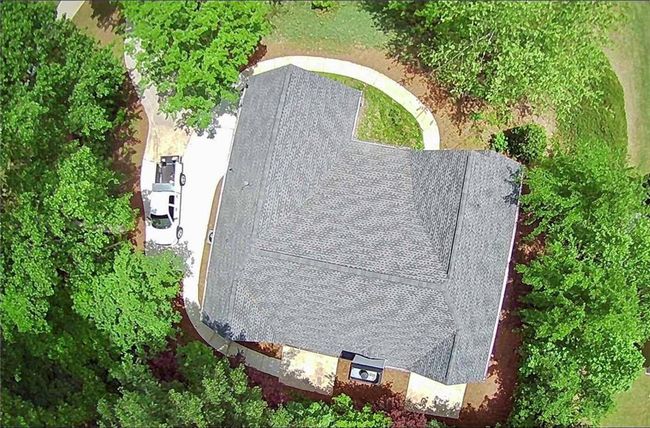 7675 Lanier View Rdg, House other with 3 bedrooms, 2 bathrooms and 2 parking in Cumming GA | Image 50