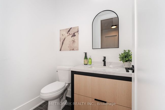 PH215 - 9000 Jane St, Condo with 2 bedrooms, 3 bathrooms and null parking in Concord ON | Image 29