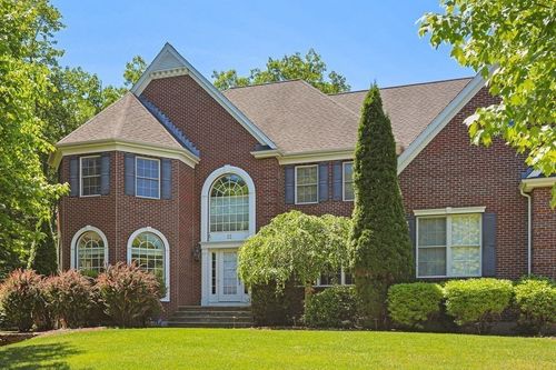 12 Ronald C Meyer Dr, North Attleboro, MA, 02760-2739 | Card Image