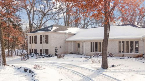 23 Evergreen Rd, North Oaks, MN, 55127-2077 | Card Image