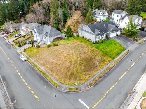 267 W Beacon Hill Dr, Longview, WA, 98632-9553 | Card Image