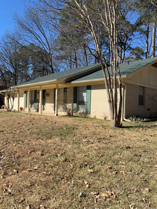 1912 Fairmont Dr, Benton, AR, 72015-3161 | Card Image