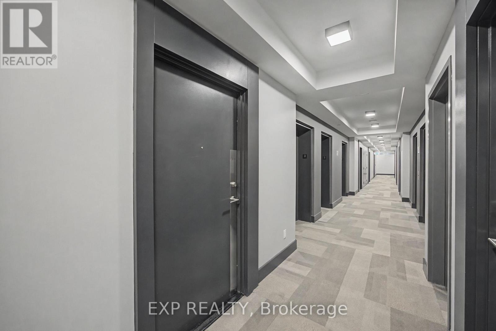 Residential in Vaughan (Concord) 3