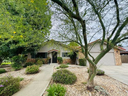 816 W Willow St, Exeter, CA, 93221-1042 | Card Image