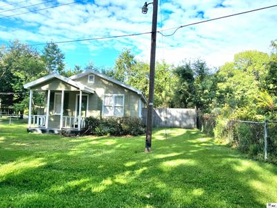 6111 Buck Roberts Road, House other with 2 bedrooms, 1 bathrooms and null parking in Bastrop LA | Image 2