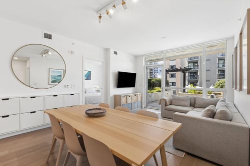 208-177 W 3rd St, North Vancouver, BC, V7M0G5 | Card Image