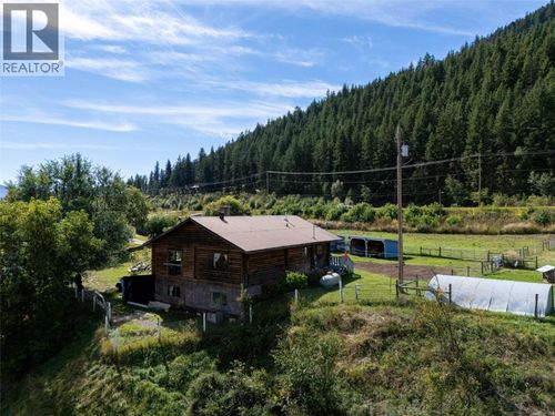 8572 Yellowhead Highway S, Little Fort, BC, V0E2C0 | Card Image