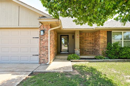 2148 Melody Dr, Edmond, OK, 73012-3099 | Card Image