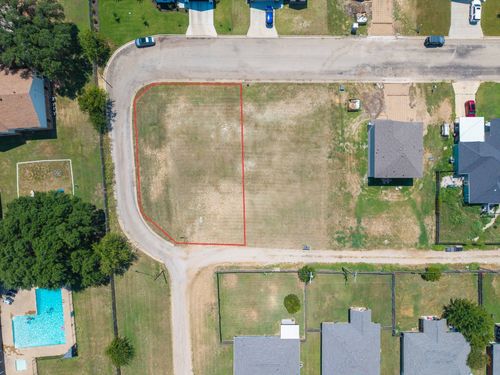 2206 Brooke Ln, Brownwood, TX, 76801-5533 | Card Image