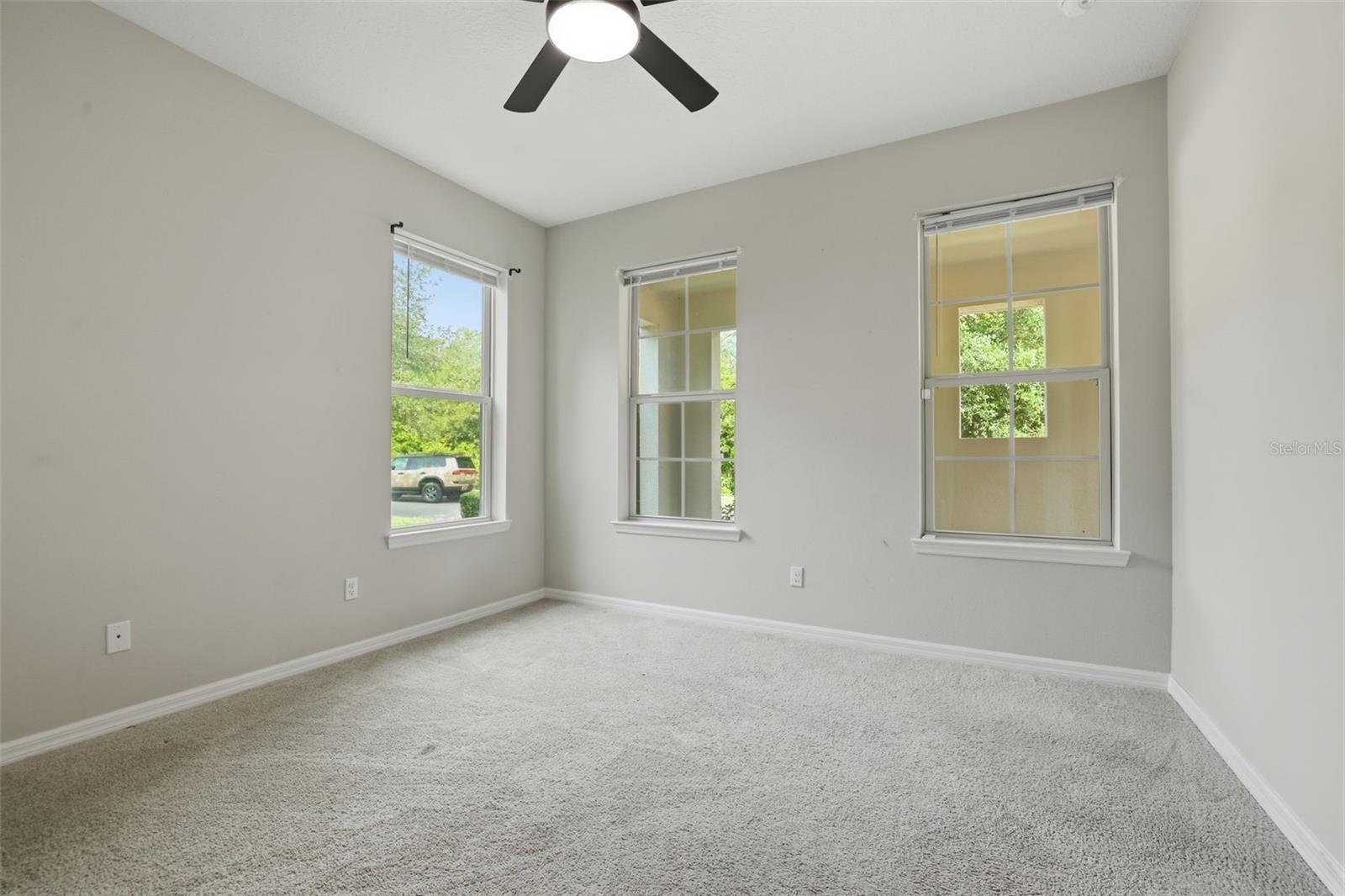 Residential in WINDERMERE 5