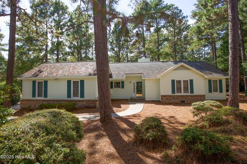 1 Maverick Pl, Pinehurst, NC, 28374-8491 | Card Image