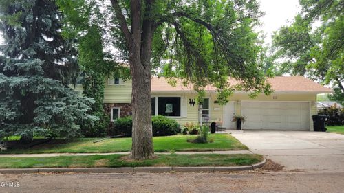103 Redstone Dr, Bismarck, ND, 58503-1464 | Card Image