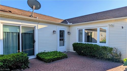 4842 Red Pine Way, North Ridgeville, OH, 44039-2340 | Card Image