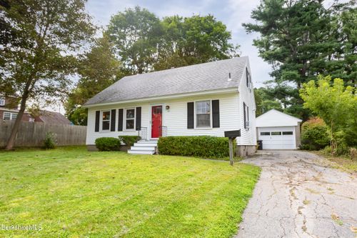 62 Easton Ave, Pittsfield, MA, 01201-7206 | Card Image
