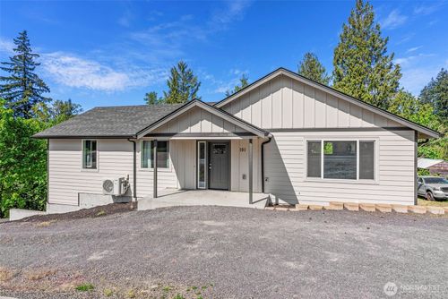 151 Alpha Dr, Longview, WA, 98632-5803 | Card Image